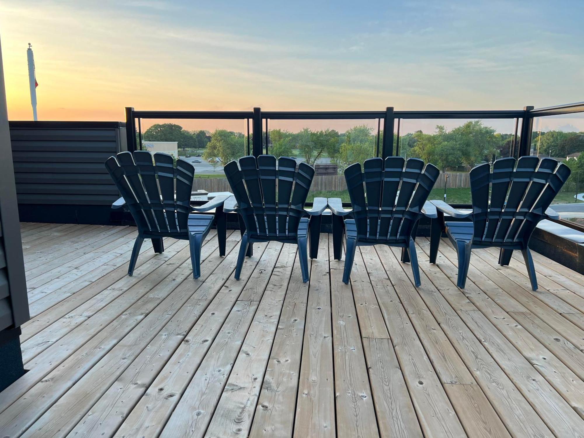 Luxury Bright And Modern Condo Niagara Falls Exteriör bild